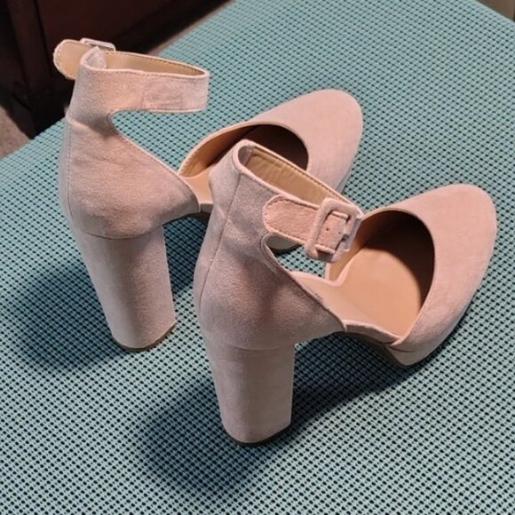 Womens Pink 1" Padded Adjustable Ankle Strap Estrella Round Toe 10 M-Sold - Picture 6 of 11